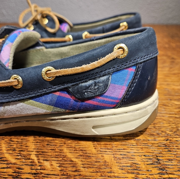 Sperry Navy and Plaid Boat Shoes 9 - Picture 5 of 9